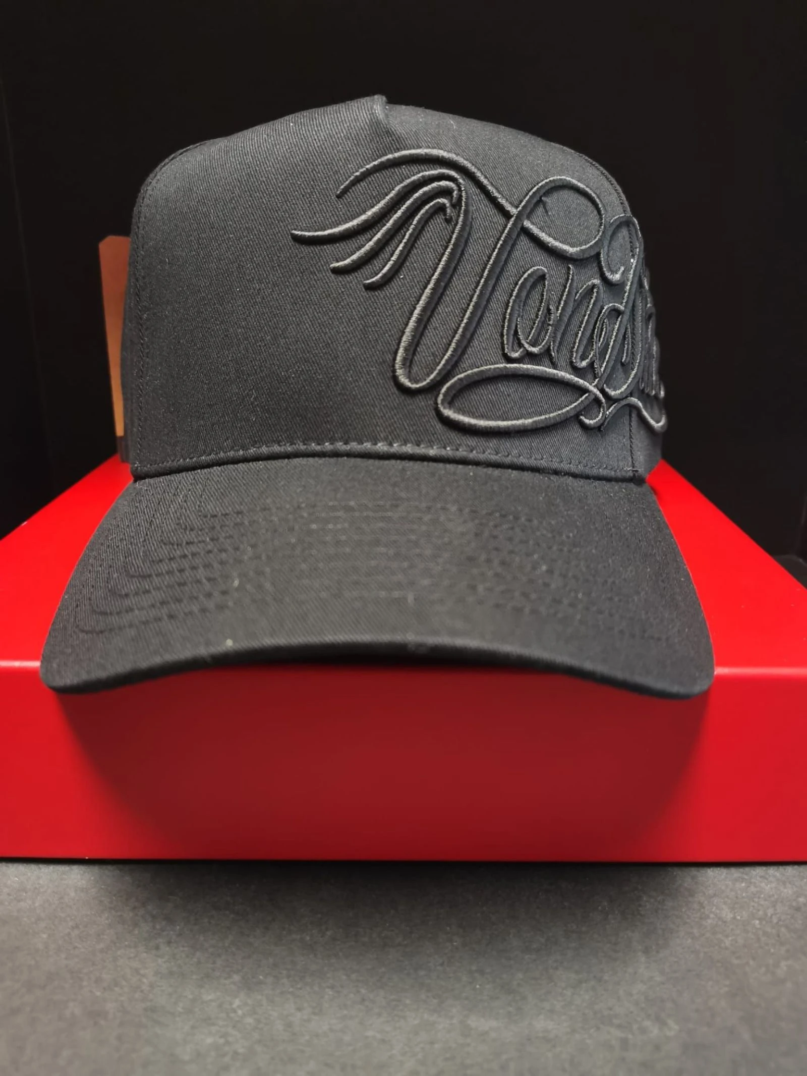 Von Ducht Cap – photo 3